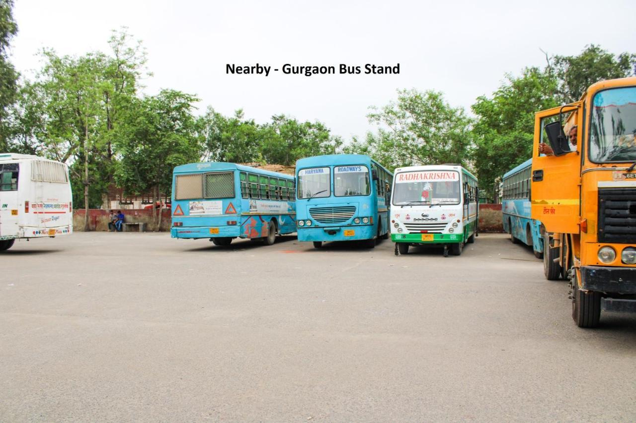 Oyo 8110 Nstay 31 Gurgaon Eksteriør bilde