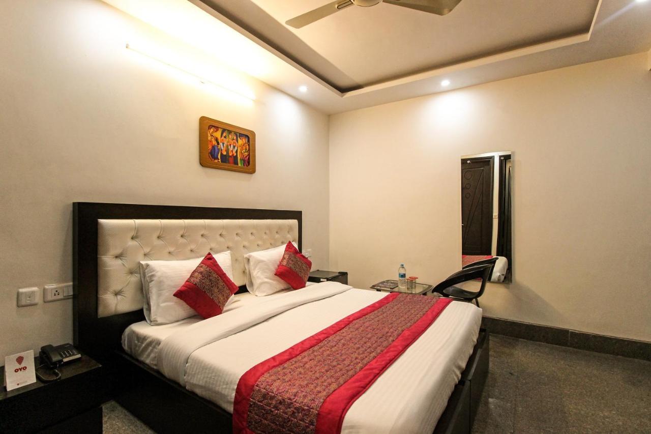 Oyo 8110 Nstay 31 Gurgaon Eksteriør bilde